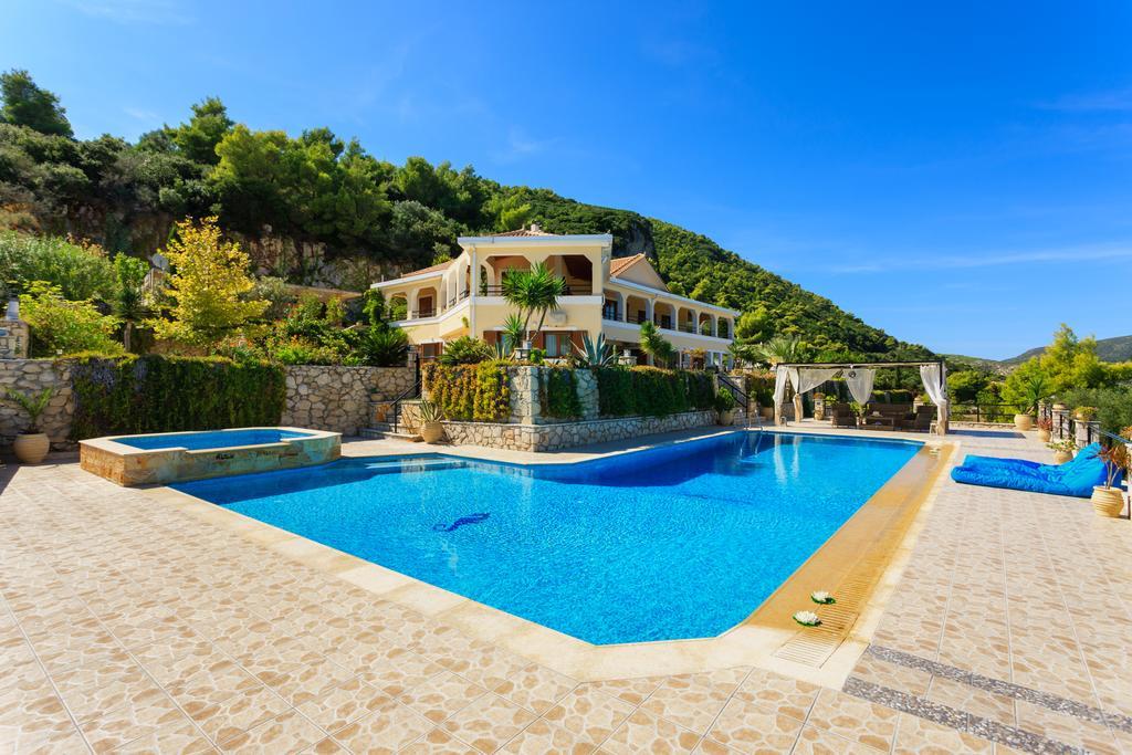 Villa Akros And Suites Keri Buitenkant foto