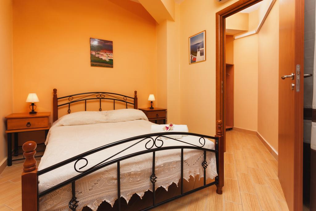 Villa Akros And Suites Keri Buitenkant foto
