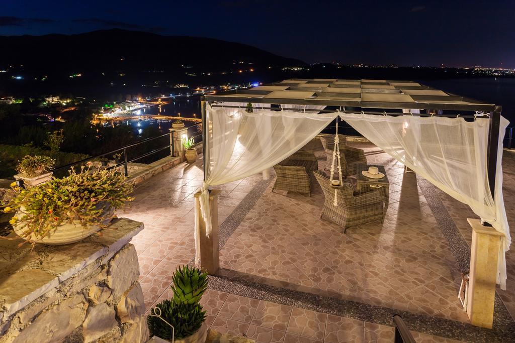 Villa Akros And Suites Keri Buitenkant foto