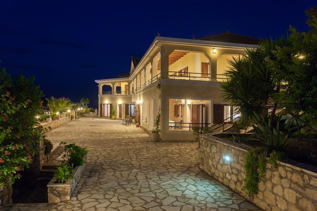 Villa Akros And Suites Keri Buitenkant foto