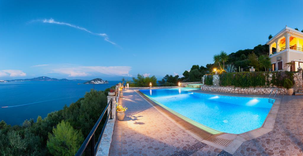 Villa Akros And Suites Keri Buitenkant foto