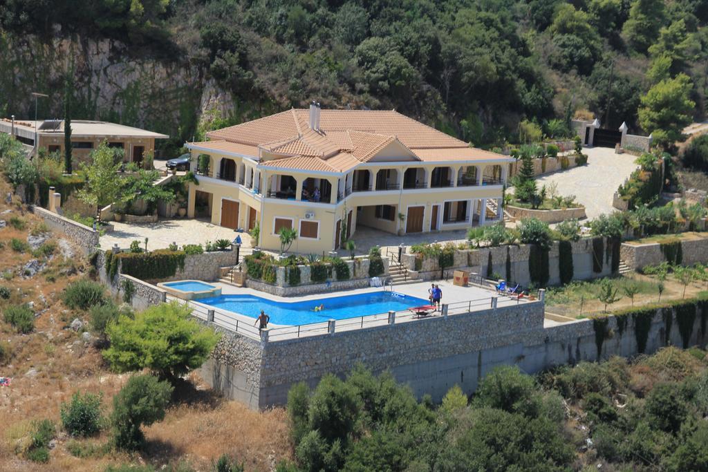 Villa Akros And Suites Keri Buitenkant foto